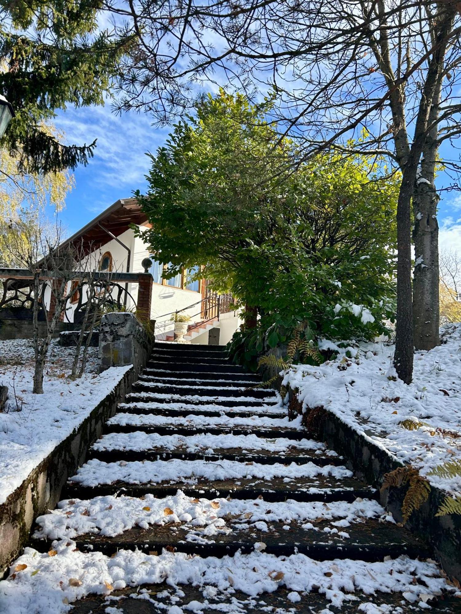 La Villa Del Barone Predaia Eksteriør billede